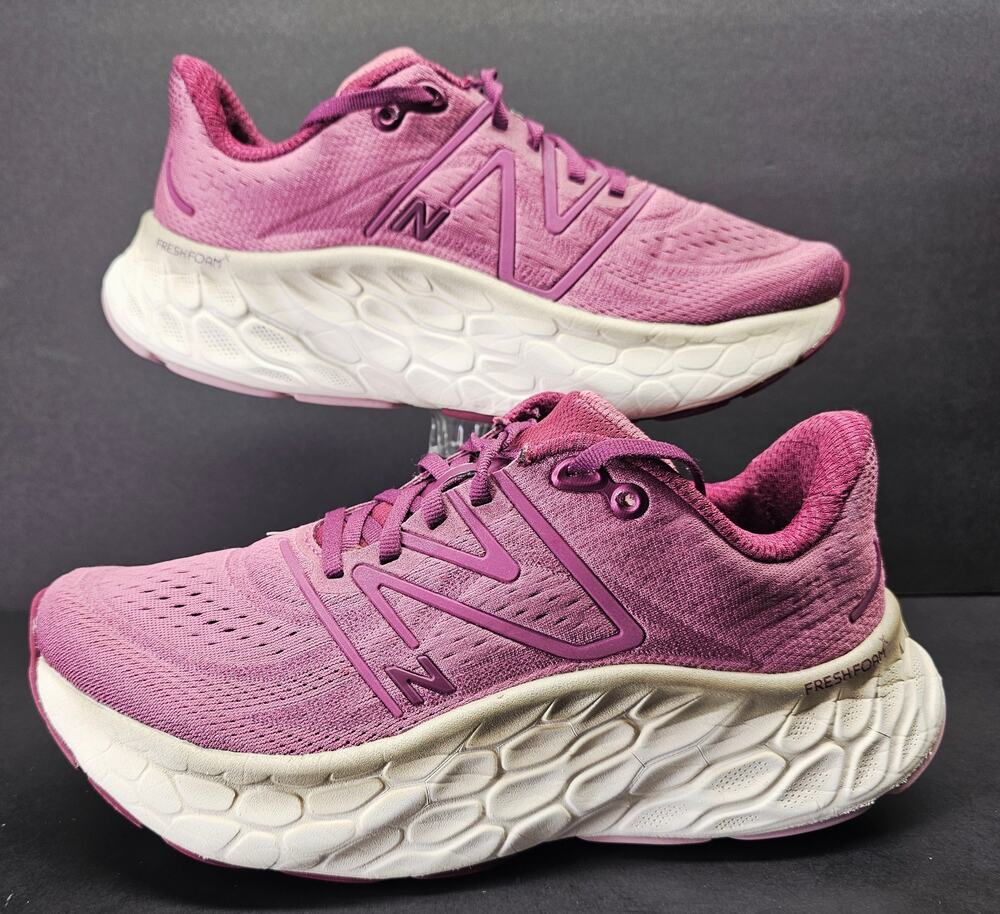New Balance Women 9 Comfy footwear